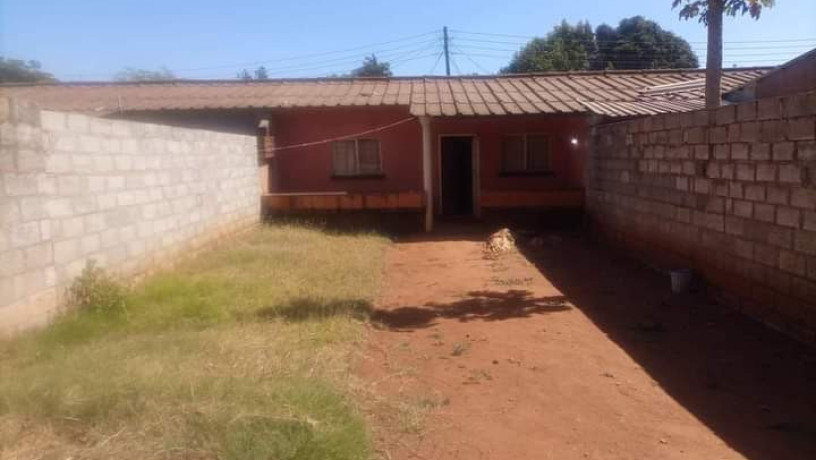 flat-for-sale-in-chilenje-big-1