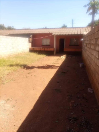 flat-for-sale-in-chilenje-big-4