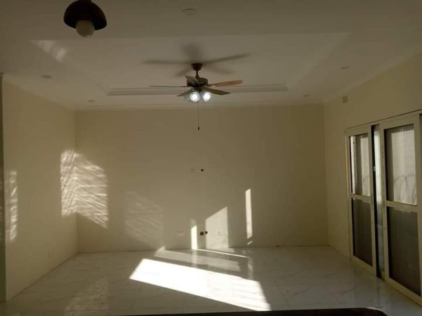 1-bedroom-flat-for-rent-in-ibex-meanwood-big-8