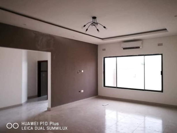 3-bedroom-house-for-rent-in-olympia-big-6