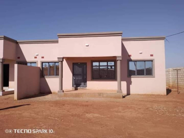 2-bedroom-flat-for-rent-in-lilayi-estate-big-1