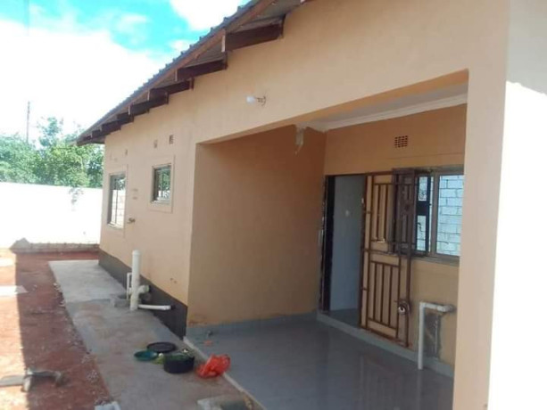 2-bedroom-flat-for-sale-in-lilayi-big-4