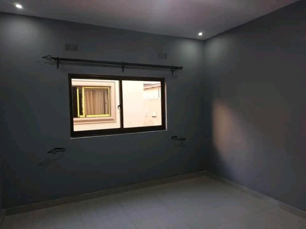 neat-and-spacious-3-bedroom-flats-for-sale-in-new-kasama-big-4