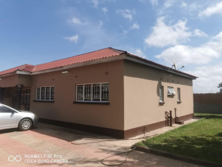 3-bedroom-flat-for-rent-in-libala-south