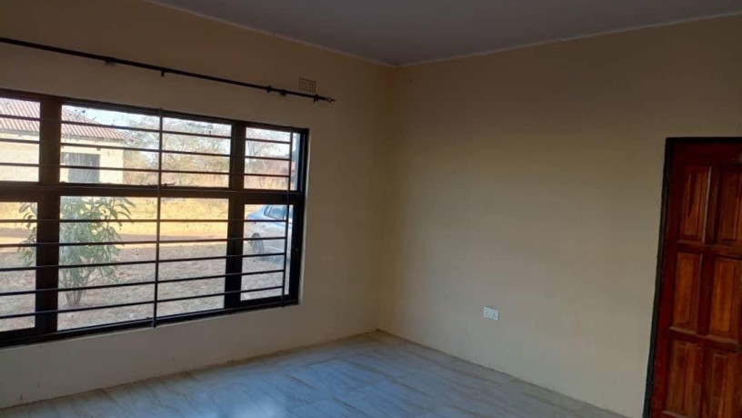 2-bedroom-house-for-rent-in-makeni-big-1