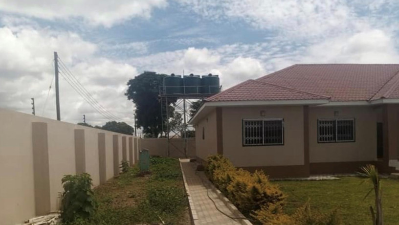 3-bedroom-house-for-rent-in-makeni-big-3