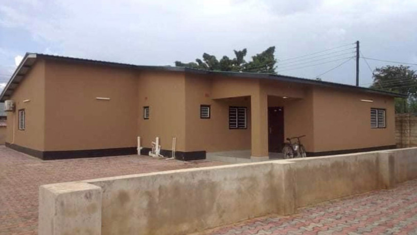 2-bedroom-house-for-rent-in-makeni-big-0