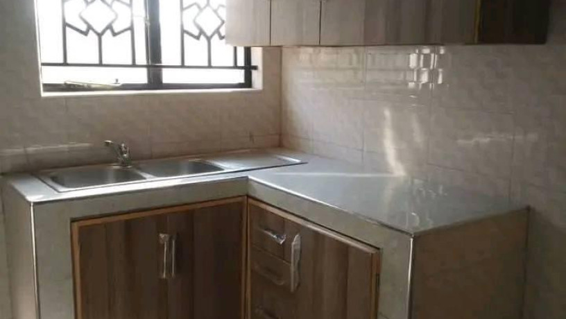 2-bedroom-flat-for-rent-in-makeni-big-3