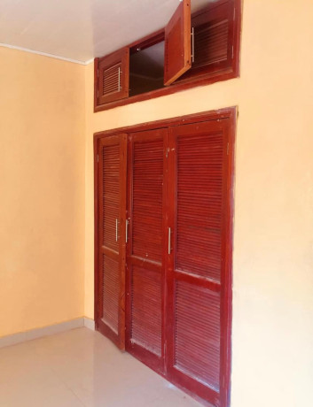 2-bedroom-flat-for-rent-in-makeni-big-3