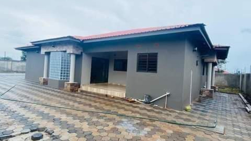 2-bedroom-house-for-sale-in-new-kasama-big-1