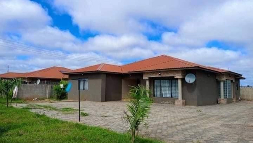 4-bedroom-house-for-sale-in-new-kasama-big-2