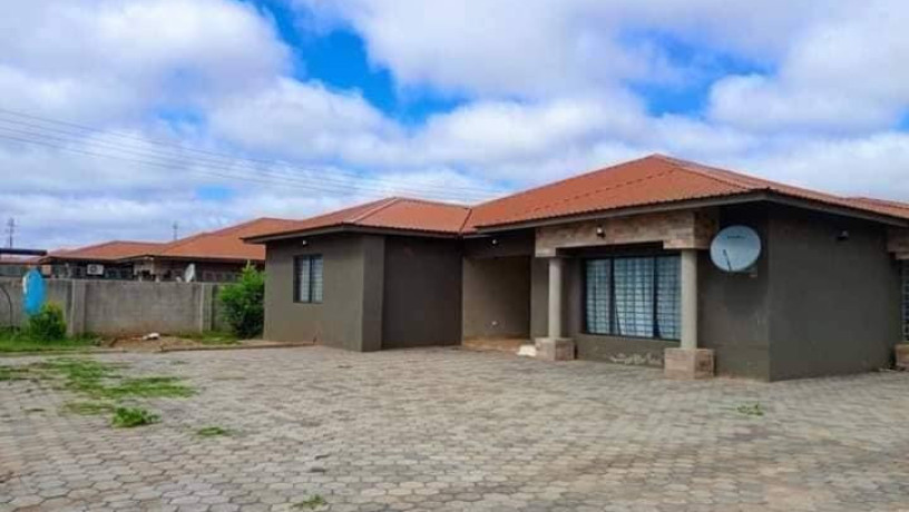 4-bedroom-house-for-sale-in-new-kasama-big-0