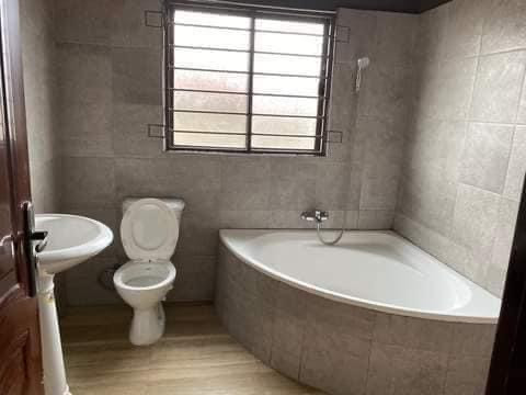 4-bedroom-house-for-sale-in-new-kasama-big-8
