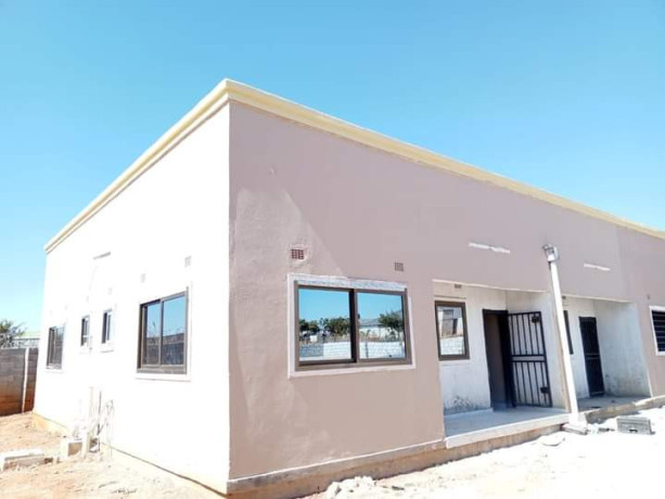 2-bedroom-flat-for-rent-in-chalala-big-2