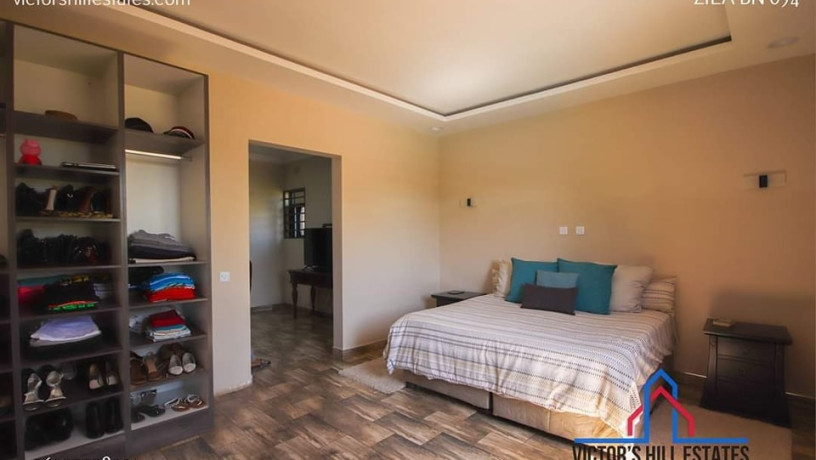 4-bedroom-house-for-sale-in-ibex-hill-big-7