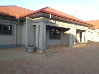 2-bedroom-flat-for-rent-in-libala-south
