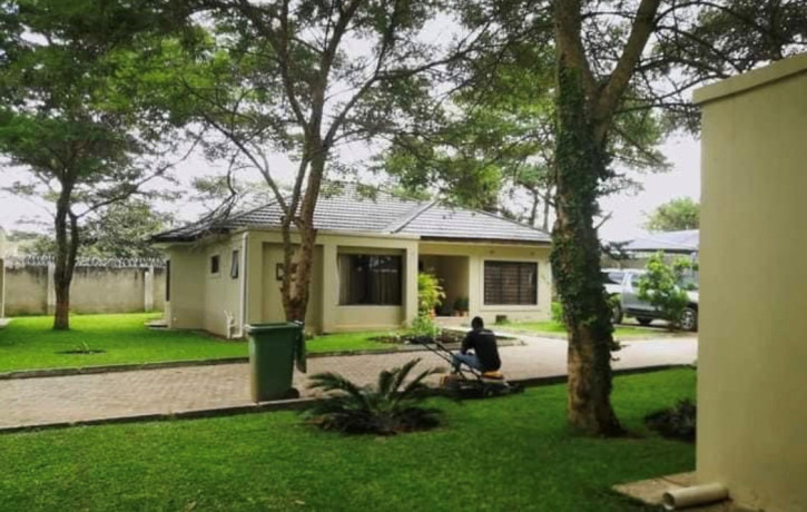3-bedroom-flat-for-rent-in-makeni-big-0