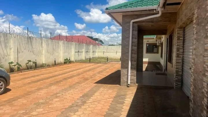 4-bedroom-house-for-rent-in-makeni-big-8