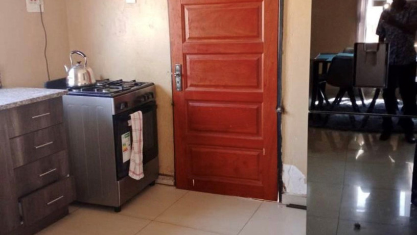 2-bedroom-flat-for-rent-in-chalala-big-3