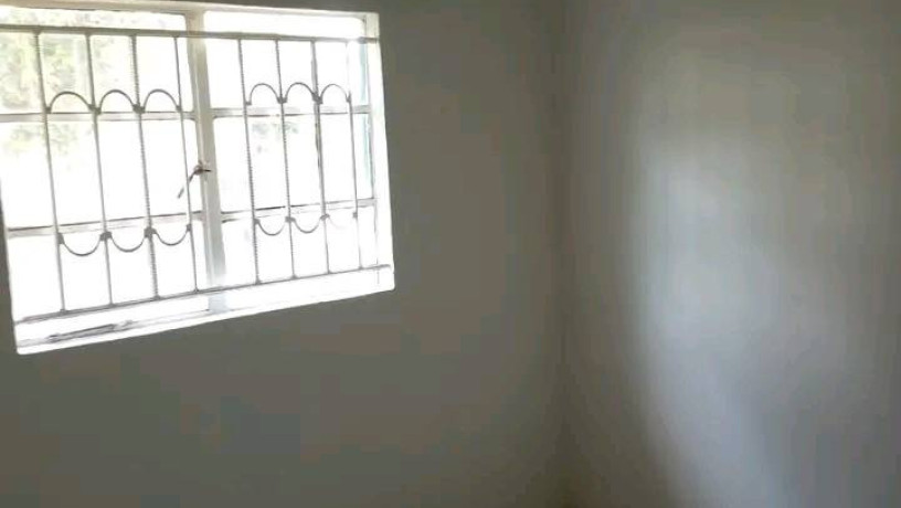 1-bedroom-flat-for-rent-in-makeni-big-0