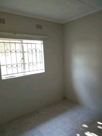 1-bedroom-flat-for-rent-in-makeni-big-0