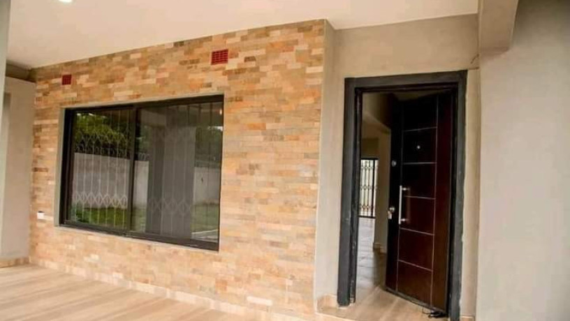 4-bedroom-house-for-sale-in-new-kasama-big-1