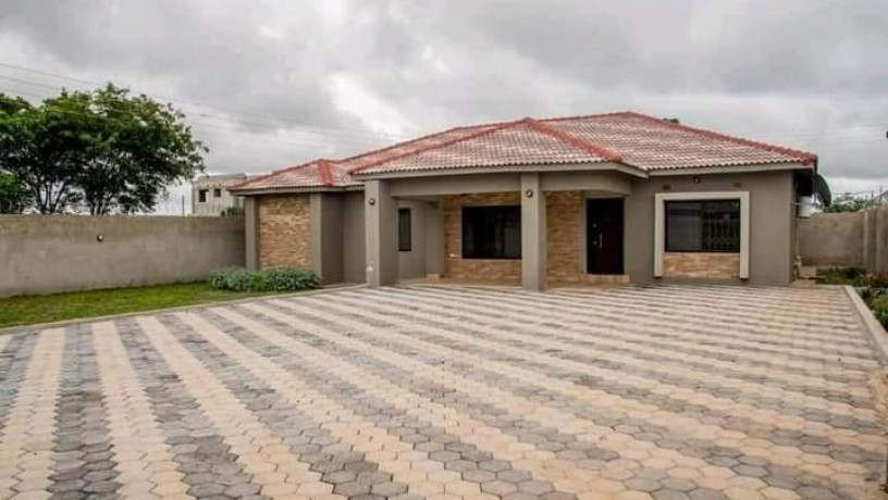 4-bedroom-house-for-sale-in-new-kasama-big-6