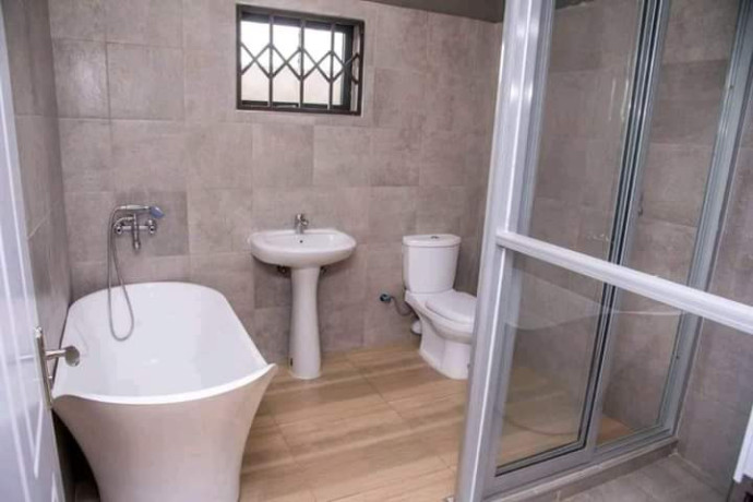 4-bedroom-house-for-sale-in-new-kasama-big-2