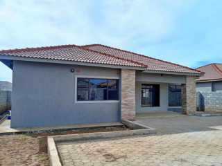 3 Bedroom House For Sale In New Kasama