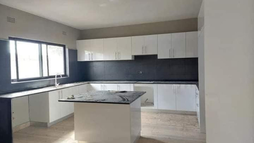 4-bedroom-house-for-sale-in-new-kasama-big-5