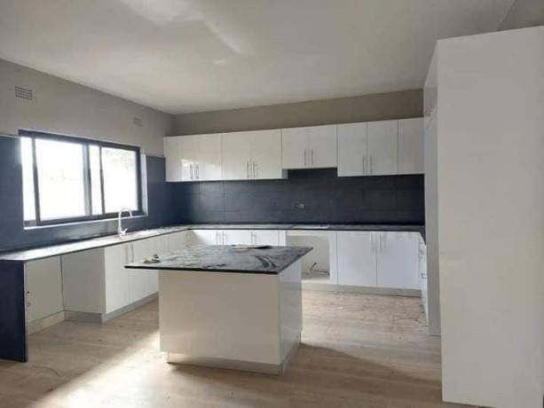 4-bedroom-house-for-sale-in-new-kasama-big-5