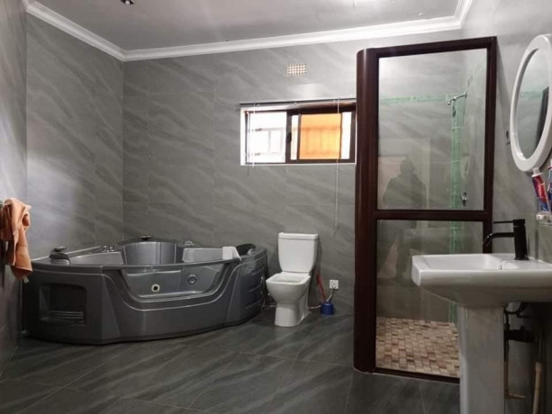 4-bedroom-house-for-sale-in-new-kasama-big-2