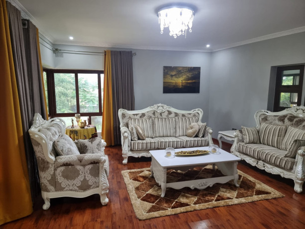 5-bedroom-stand-alone-house-for-rent-in-roma-park-big-4