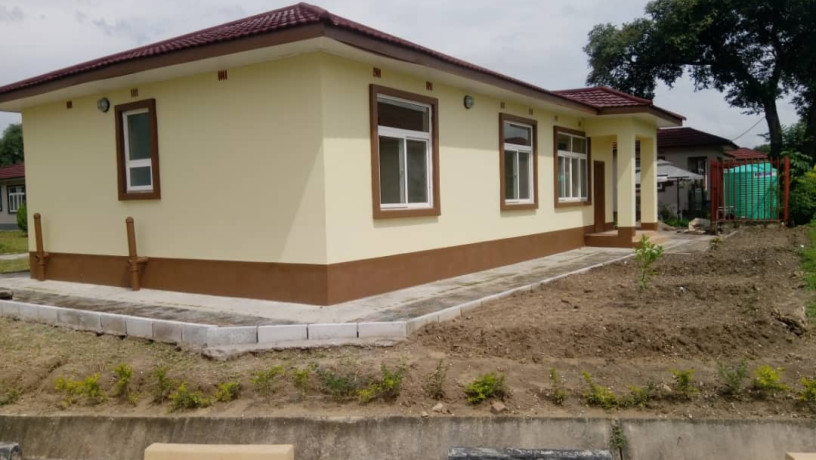 three-bedroom-house-in-silverest-gardens-big-0