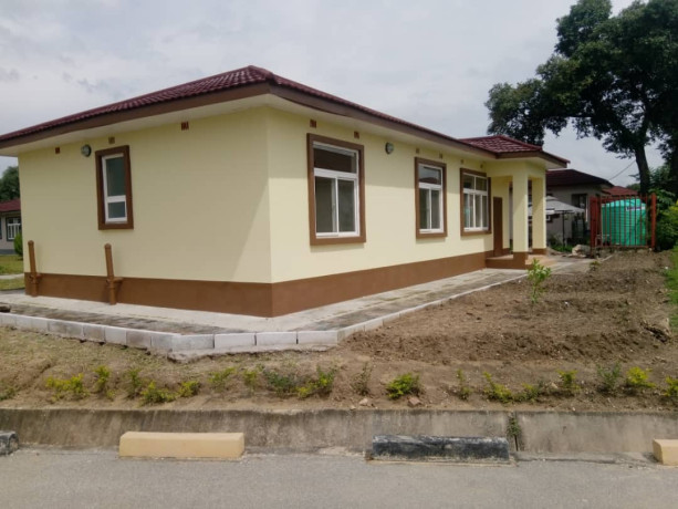 three-bedroom-house-in-silverest-gardens-big-0