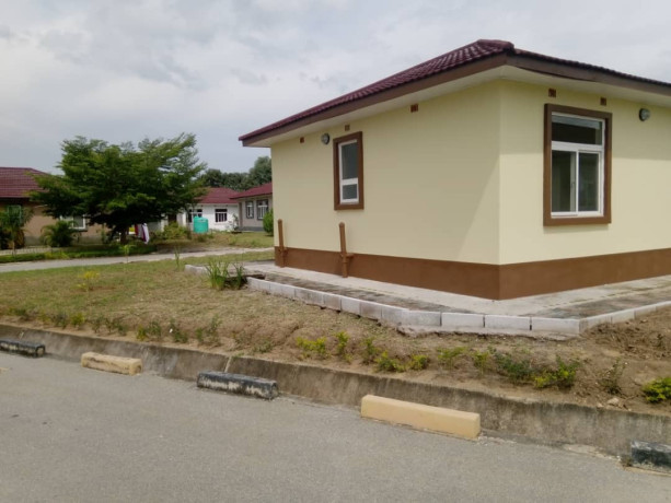 three-bedroom-house-in-silverest-gardens-big-1