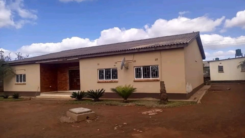 4-bedroom-house-for-sale-in-chalala-big-3