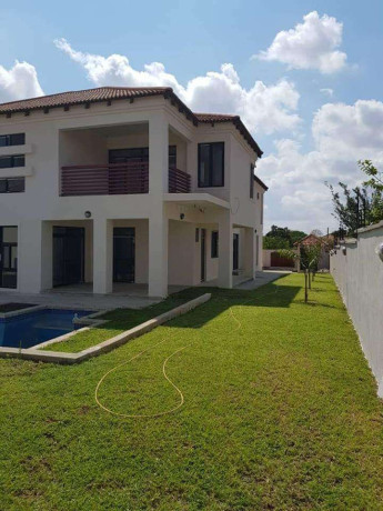 4-bedroom-maisonette-house-for-sale-in-roma-park-big-6