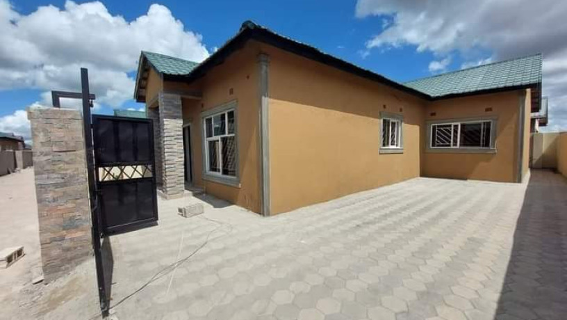 3-bedroom-houses-for-sale-in-chalala-big-1