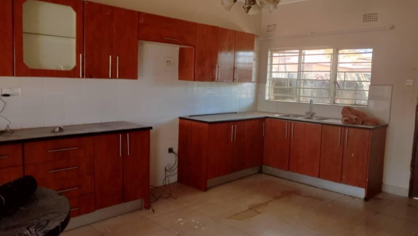 3-bedroom-flat-for-rent-in-chalala-big-1