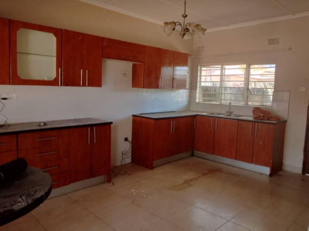3-bedroom-flat-for-rent-in-chalala-big-1