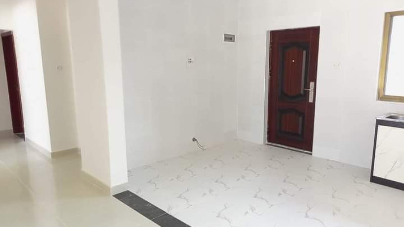 2-bedroom-flat-for-rent-in-makeni-big-5