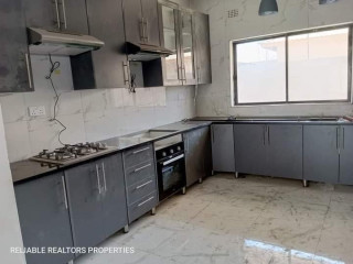 3 Bedroom Flat For Rent In Chalala