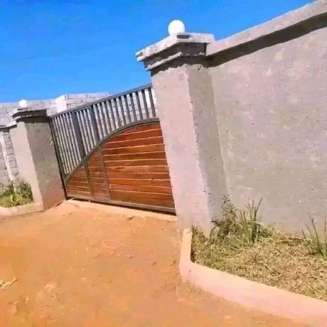 2-bedroom-flat-for-rent-in-chalala-big-3