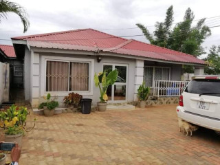 3 Bedroom House For Sale in Chalala