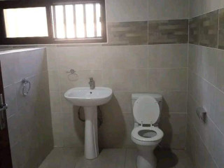 2-bedroom-house-for-rent-in-makeni