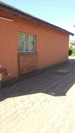 self-contained-room-for-rent-in-woodlands-chalala-big-0