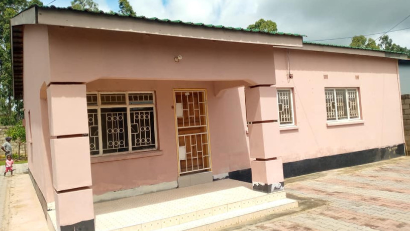 modern-3-bedroom-house-for-rent-in-sos-big-0