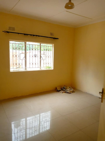 modern-3-bedroom-house-for-rent-in-sos-big-8