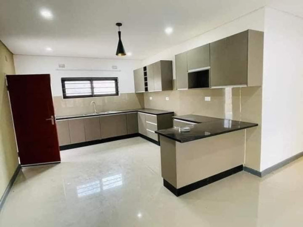 3-bedroom-flat-for-rent-in-ibex-hill-big-6